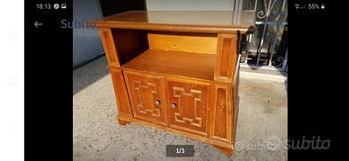 TAVOLINO/MOBILE IN LEGNO DUE ANTE PORTA TV.