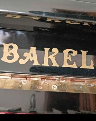 pianoforte elettrico a muro bakel