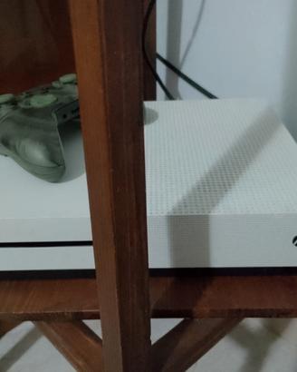Xbox One S (500GB)