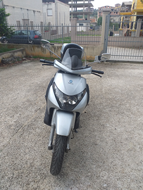 Piaggio beverly 250