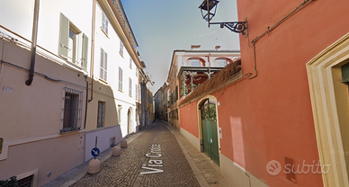 Stanza in Centro Storico di 120mq disponibile