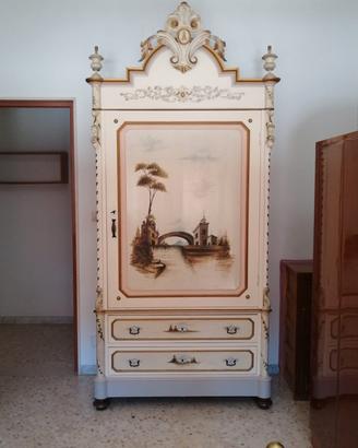 Guardaroba monofoglia decorato stile barocchetto