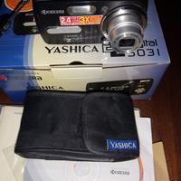 Macchina fotografica Yashica