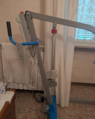 Sollevatore anziani/disabili con imbracatura