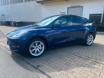 Tesla Model Y DUAL MOTOR AWD 19" GUIDA DI 2°LIVEL