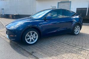 Tesla Model Y DUAL MOTOR AWD 19" GUIDA DI 2°LIVEL