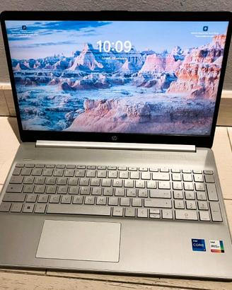 HP Laptop 15s-fq5014sl i7-1255U / 16GB RAM / 512GB