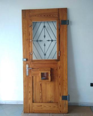 porta centenaria in legno massello