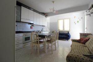 4 LOCALI A REGGIO DI CALABRIA