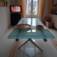 Tavolo design DESALTO