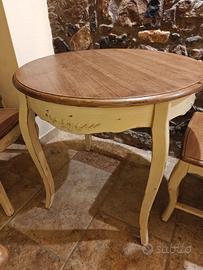 Tavolo tondo stile provenzale 