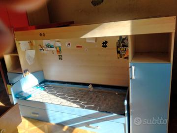 Cameretta  con letti a castello