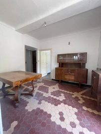Casa indipendente di 209 m² con più di 5 locali e 