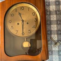 Orrologio a pendolo da parete vintage