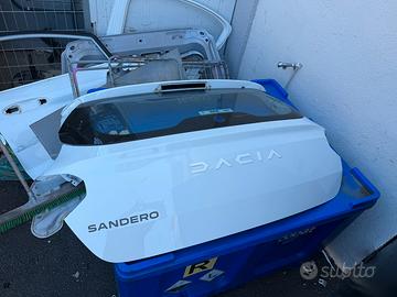 Cofano posteriore DACIA SANDERO