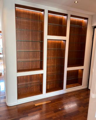 Libreria con luci led