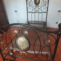 letto in ferro battuto antico 