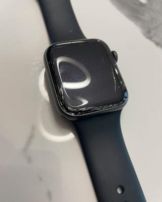 Apple Watch SE da 44mm (cassa Space Gray) Wi Fi