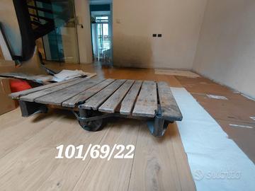 Carrello tavolino industriale