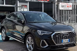 AUDI Q3 SPB 35 TDI quattro S tr. Ident. Black
