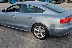 Audi  A5  motore  2.7   190 cv. cambio a 8 rapport