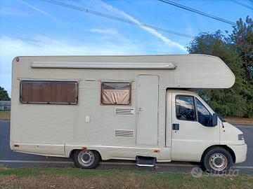 camper mansardato libero dal 5 al 15 agosto