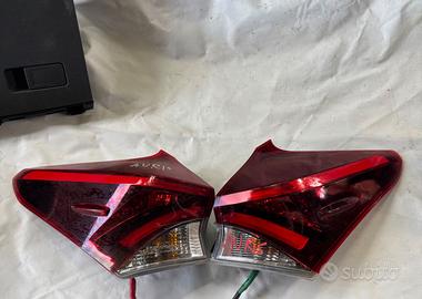 Fanale Faro Stop posteriore LED destro Toyota Auri