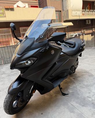 T- Max 560 04/2023