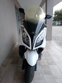 Kymco Downtown 300i