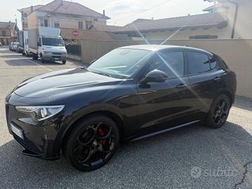 Alfa Romeo Stelvio 2.2 Turbodiesel 210 CV AT8 Q4 V