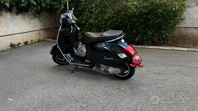 Vespa GTS 300