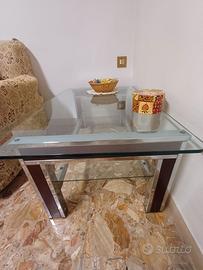 Tavolino  in vetro