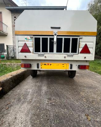 Rimorchio per auto
