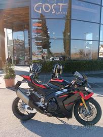 Aprilia RSV4 1100 Factory | FS72724