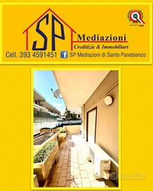 5 vani con Giardino Garage e Posto Auto