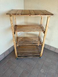Mobiletto in legno