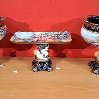 Trittico barocco con puttini in porcellana