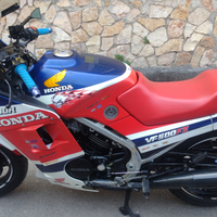 Honda VF500 FII a 2.200 euro trattabili