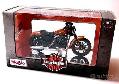 Maisto Harley Davidson Sportster Iron 883