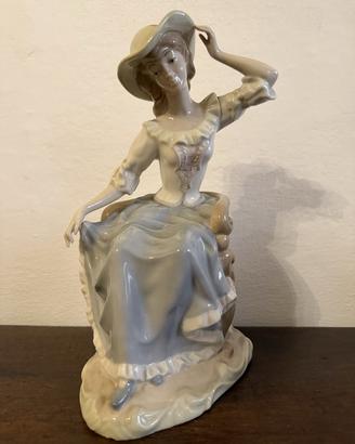 Statuina porcellana NADAL Spagna dama con cappello
