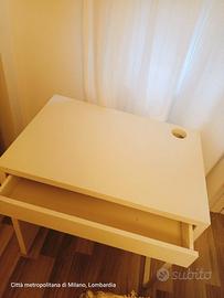 Scrivania Ikea