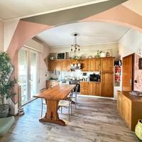 CASA SEMINDIPENDENTE A MONTECATINI-TERME