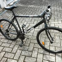 bicicletta MTB muscolare 