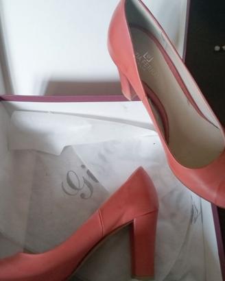 Scarpe in vera pelle color corallo