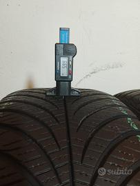 2 Pneumatici 235/50 R18 Goodyear Vector 4 Season