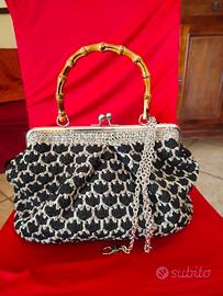  BORSA FATTA COMPLETAMENTE A UNCINETTO 