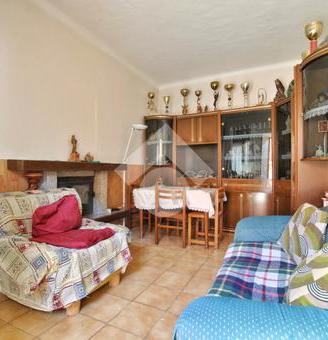 salotto, poltrona, divanetto, tavolo e sedie