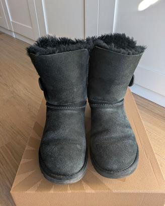 UGG stivali Short Bailey Button