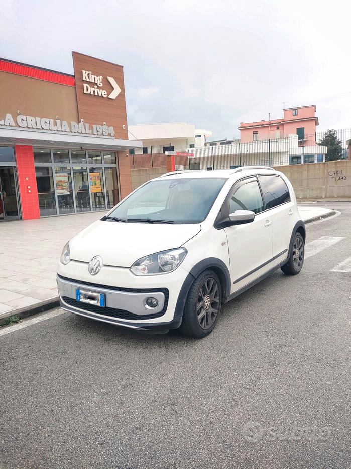 VOLKSWAGEN up!