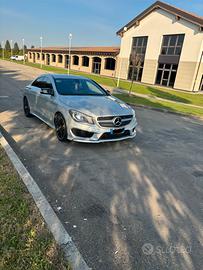 Mercedes CLA 200 d Automatic Premium Dark Night